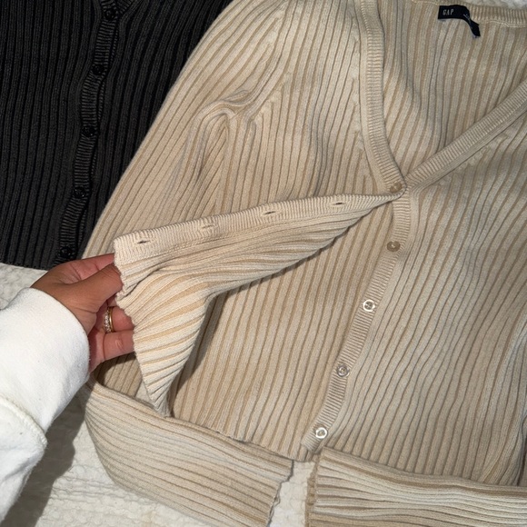 GAP Ribbed Cardigans - Picture 4 of 5